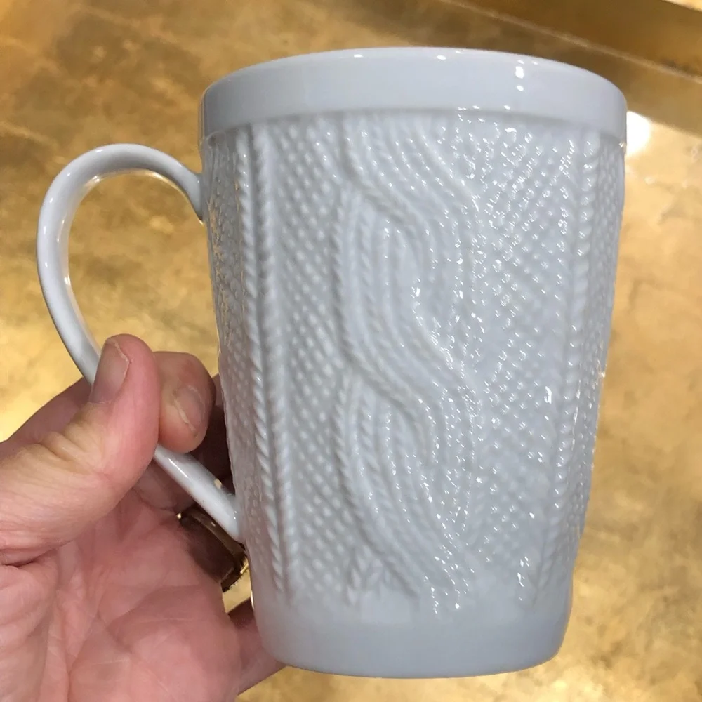 BIA‎ Cordon Bleu Bright White “Cable Stitch” Tapered Coffee Mug - Picture 2 of 5